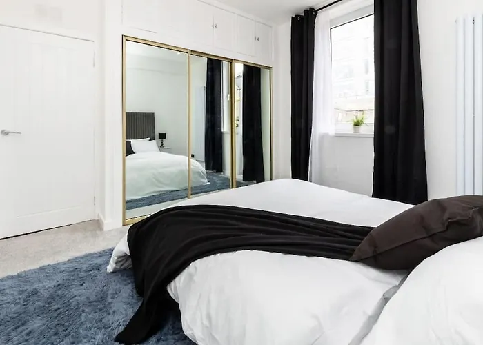 Jays Apartment II